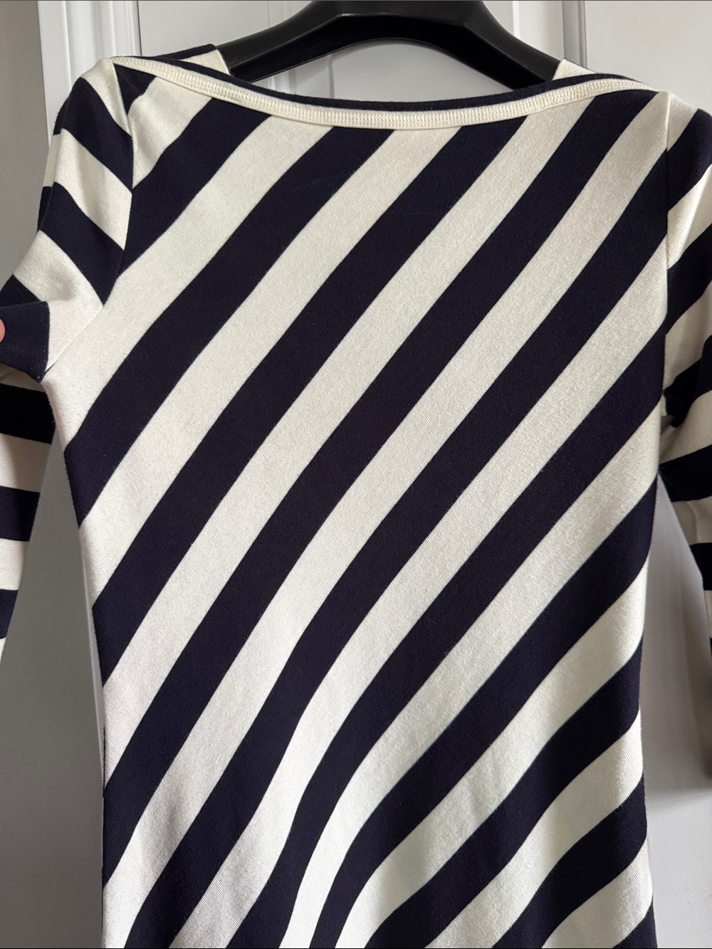 🤍💙Tory Burch Navy & White Diagonal Stripe Tee size M - Picture 11 of 14